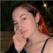 Artista y diseñadora ofrece clases de dibujo y pintura para todos los publicos en Barcelona. Graduada en bachillerato artístico y en diseño